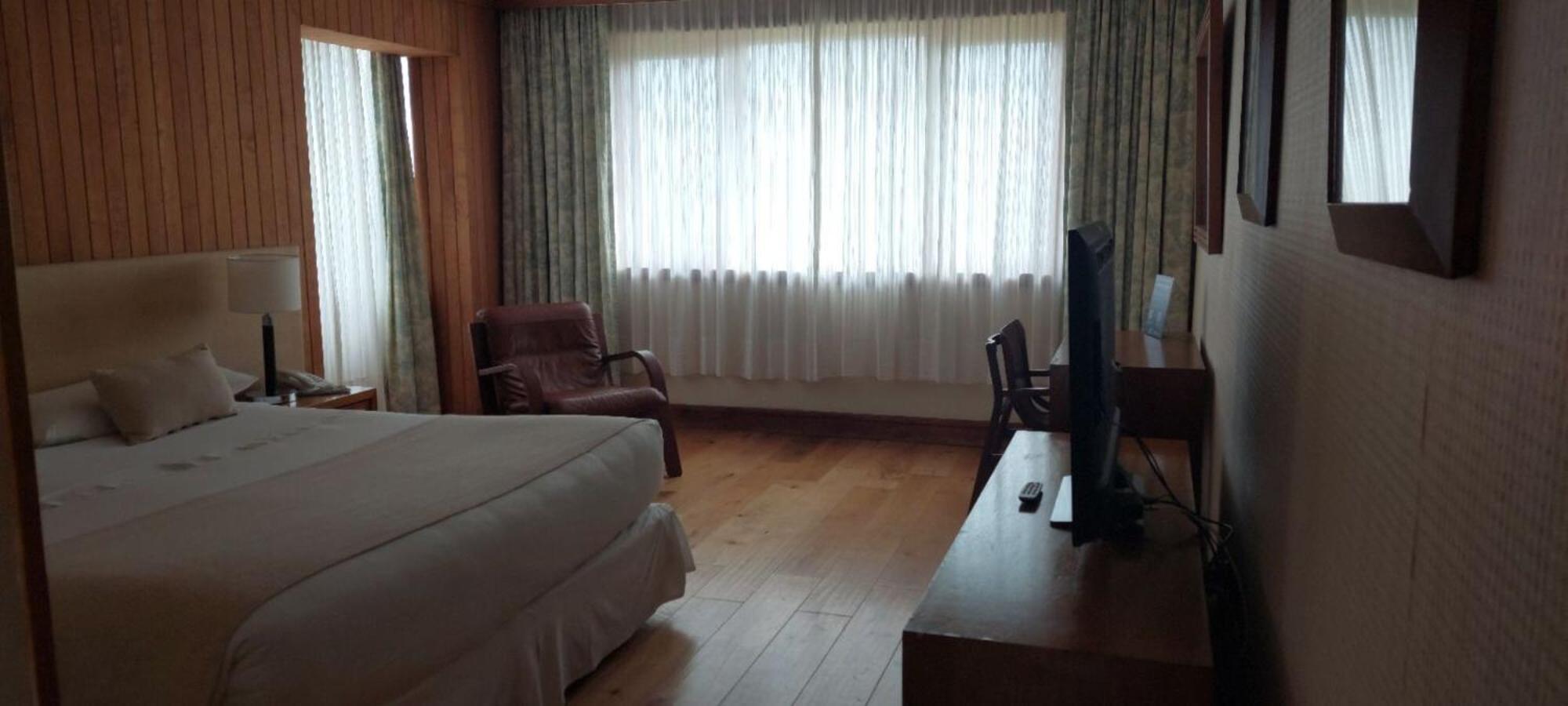 Hotel Y Cabanas Llanuras De Diana - Caja Los Andes Puerto Natales Exterior photo