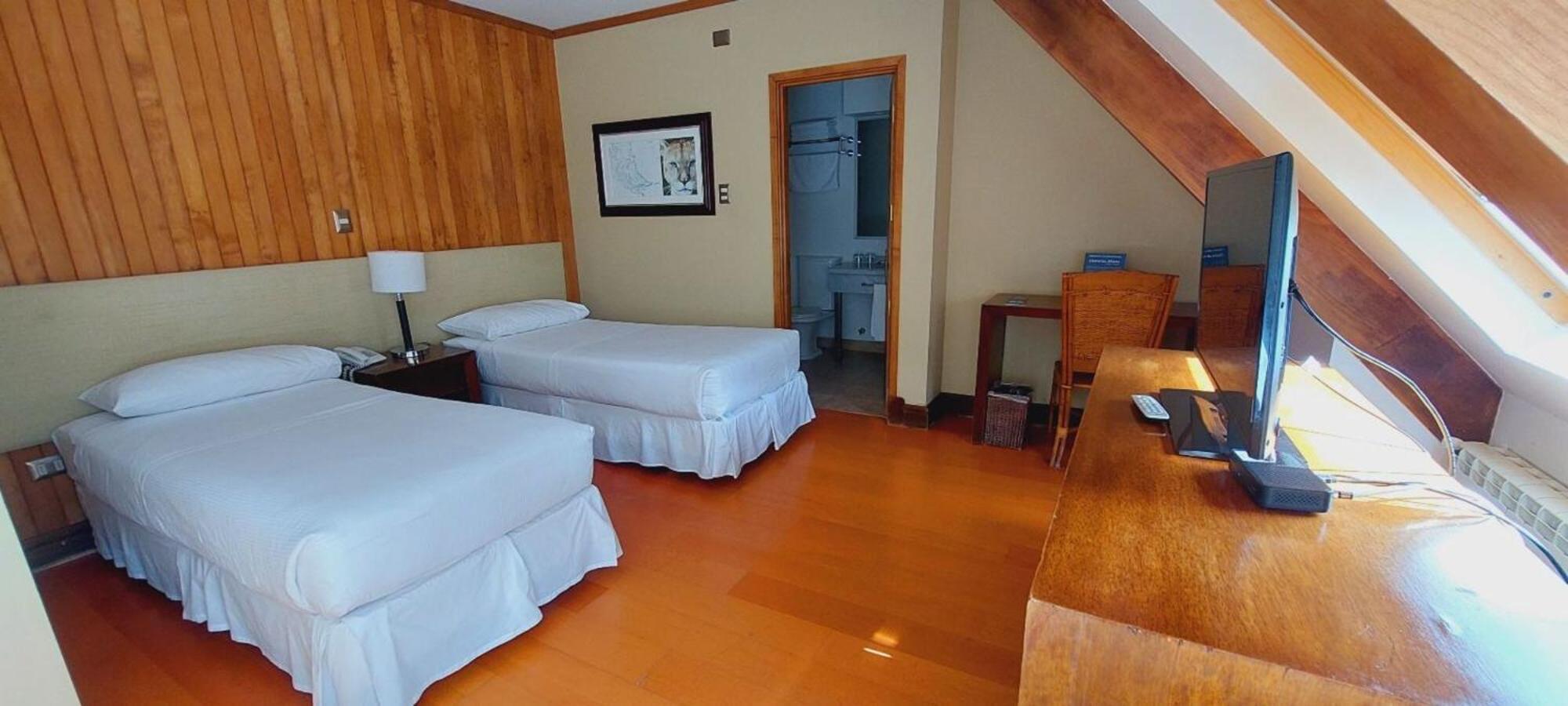 Hotel Y Cabanas Llanuras De Diana - Caja Los Andes Puerto Natales Exterior photo